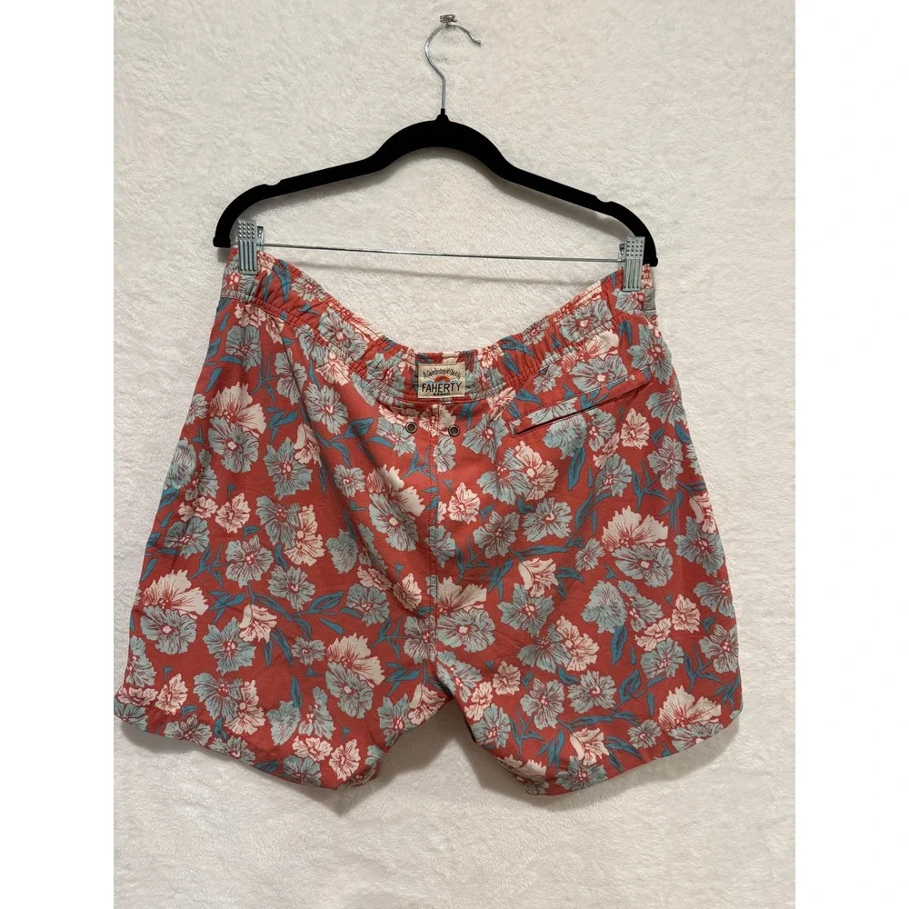 Faherty Beacon Trunk Mens Swim Shorts Floral Red Sustainable Board Shorts Large